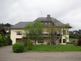 Foto - Großzügiges Einfamilienhaus mit mögl. Einliegerwohnung