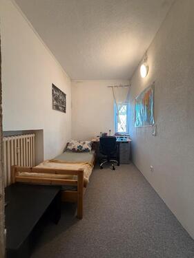 Foto - Zimmer Juni 26 frei - 380,00&nbsp;EUR Kaltmiete, ca.&nbsp; 14,00&nbsp;m&sup2;