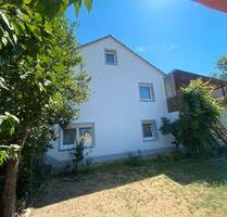 Charmantes Einfamilienhaus in zentraler Lage von Obertraubling
