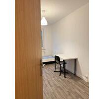Room in 3 bedroom WG starting 01.05 available - Magdeburg Neue Neustadt