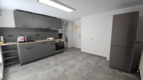 Foto - Sanierte 3-Zimmer-EG-Wohnung mit Terrasse und K.-Ofen in Sontheim