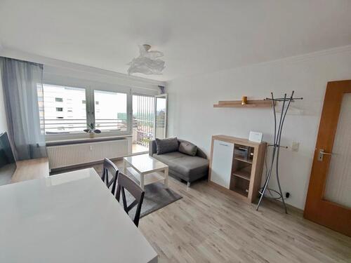 Foto - Komplett möblierte Wohnung mit Balkon, Küche und Nebenkosten