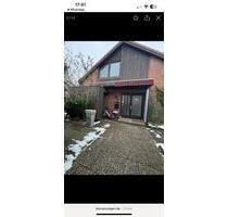 4 Zimmer Wohnung Delmenhorst - 1.300,00&nbsp;EUR Kaltmiete, ca.&nbsp; 85,00&nbsp;m&sup2; in Ganderkesee (PLZ: 27777)