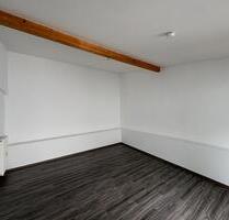 Zwei Zimmer, Küche, Bad in Lich Langsdorf