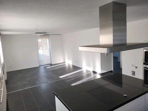 Foto - Renovierte 3 Zimmerwohnung - 950,00&nbsp;EUR Kaltmiete, ca.&nbsp; 77,00&nbsp;m&sup2;