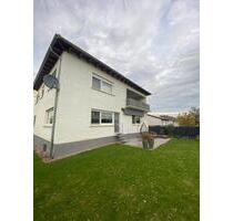 TOP gepflegte 3. Zimmer Wohnung im OG ( 125 m2 ) - Eich