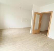 3 Raumwohnung mit Wanne und Balkon - Chemnitz Kapellenberg