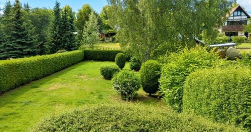 Foto - 3-Zi. DG-Whg. mit EBK, neuem Bad und Garten - stadtnah & ruhig