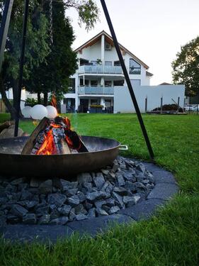 Foto - Moderne 2,5-Zimmer-Wohnung mit Balkon ins Grüne, Baujahr 2021!