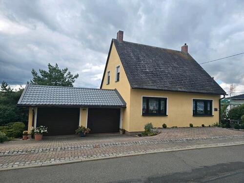 Foto - Einfamilienhaus mit großem Grundstück in Crimmitschau