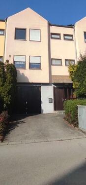 Foto - Reihenmittelhaus ca. 130 m² Wohnfläche mit Garage in Friedberg