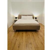 3 Zi. Wohnung-Neu renoviert-möbliert-als WG oder Wohnung komplett - Unterschleißheim