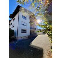 Helle 2 Zimmer Wohnung mit Balkon in Plattling