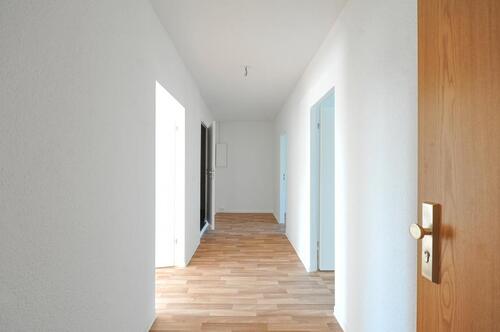 Foto - Treppensteigen lohnt sich, renovierte Wohnung ab sofort!