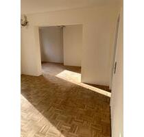 Helle, neu renovierte 3 -Zimmer Wohnung in Heppenheim mit Balkon - Weinheim