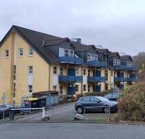 Schöne 2-Zimmer-Wohnung Dachgeschoss mit Balkon und Einbauküche - Siegen