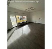 4 - Raumwohnung mit 1 Duschbadezimmer und Küche ** PLUS Balkon und Kaminofenanschluss - Neustadt an der Waldnaab