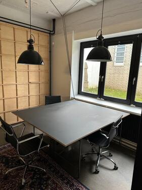 Foto - Arbeitsplatz Büro Atelier Tattoo Studio Workspace Loft