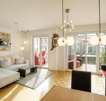 3-Zimmer Wohnung mit zwei Wintergärten in Neuhausen | Loggia und TG inklusive! - München Maxvorstadt