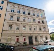 Sanierte 2-Zimmer-Altbauwohnung mit neuer Einbauküche in Magdeburg-Buckau