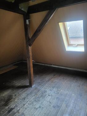 Foto - Dachgeschoßwohnung in Dessau-Roßlau zur Miete