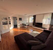 2-Zimmer-Wohnung mit Einbauküche und Balkon im beliebten Erlangen-Dechsendorf