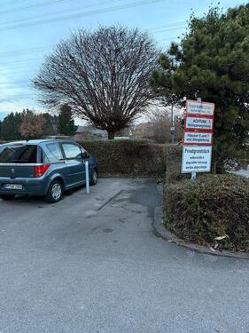 Foto - PKWKfz Stellplatz Hürth Efferen