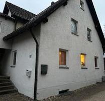 Großzügiges Haus mit 2 Wohnungen - ideal für Firmenvermietung - Neustadt an der Donau