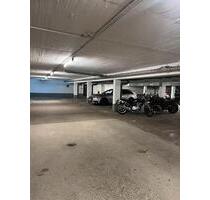 Sicher Parkplatz im Tiefgarage in der Nähe von Potsdamer Platz - Berlin Treptow-Köpenick