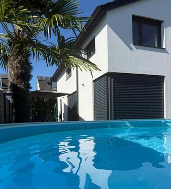 Foto - Freistehendes Architektenhaus mit Pool in Stutensee Friedrichstal