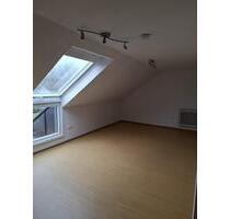 3-Zimmer DG-Wohnung in Würzburg