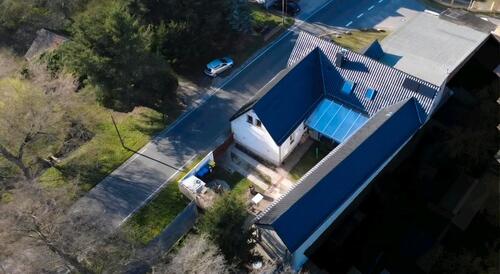 Foto - Freistehendes Einfamilienhaus mit Garten Innenhof & Werkstatt