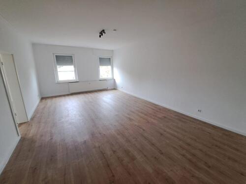 Foto - Sanierte 2,5 Zimmer Wohnung mit Balkon