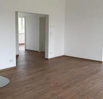 Helle große Stadtvilla Wohnung mit Garten - Ahrensfelde