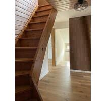 Moderne, frisch renovierte DG-Wohnung mit Einbauküche in Marbach - Marbach am Neckar