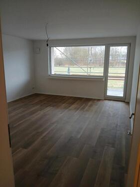 Foto - KERNSANIERTE 3 ZIMMER-WOHNUNG GROSSER BALKON GARBSEN STELINGEN