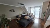 Foto - Gepflegte 3-Zimmer DG-Wohnung - 950,00&nbsp;EUR Kaltmiete, ca.&nbsp; 70,30&nbsp;m&sup2;