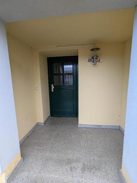 Foto - Gemütliche 2-Raum-Wohnung mit separatem Eingang, eigener Terasse und einem Stellplatz direkt vor der Tür