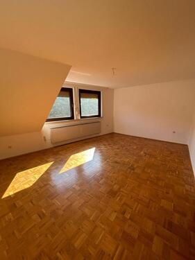 Foto - 2 Zimmer Dachgeschoßwohnung zur Miete in Gronau (Leine)