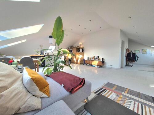 Foto - Sonnendurchflutetes Penthouse - 1.800,00&nbsp;EUR Kaltmiete, ca.&nbsp; 95,00&nbsp;m&sup2;