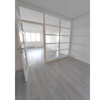 Geräumige 4-Zimmer-Wohnung in Schwerin zu vermieten