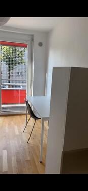 Foto - Ein Zimmer Wohnung mit Balkon Student oder Azubi