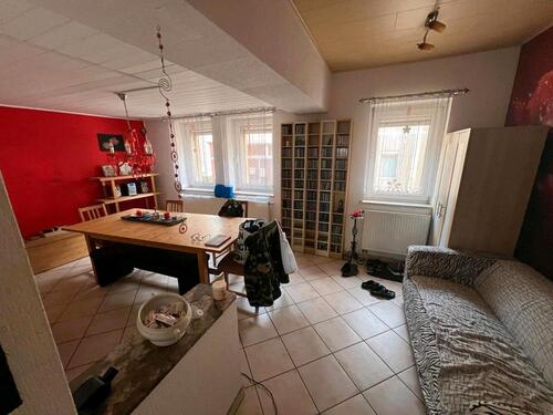 Foto - Einfamilienhaus 120 qm, mit Innenhof und Scheunen, ohne Garten