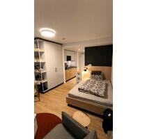 Möbliertes 1-Zi. Apartment Neckarpark (Rabatt für 2026) - Stuttgart Bad Cannstatt