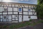 Foto - Renoviertes Fachwerkhaus, 3 Etagen-Wohnungen, Wiehl-Bielstein