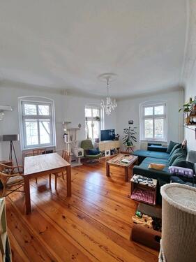 Foto - Helle 2-Zimmer-Wohnung in Adlershof zur Untermiete (Juni & Juli)