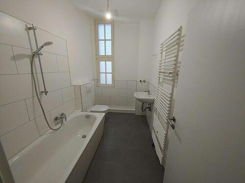 Foto - Neu renovierte Erdgeschoss-Wohnung in ruhiger Lage!!