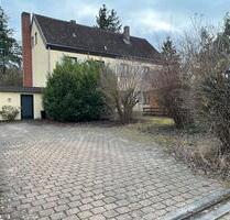 Großes Grundstück mit altem Haus (Sanierung oder Abriss) - Weißenburg in Bayern