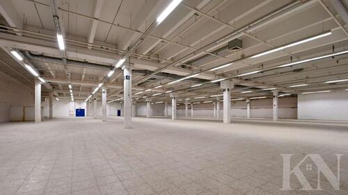 Foto - Top Ausgestattete Lagerhalle in zentraler Lage!