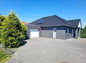 Foto - Neuwertiger Bungalow mit großer Garage und Ausbaureserve